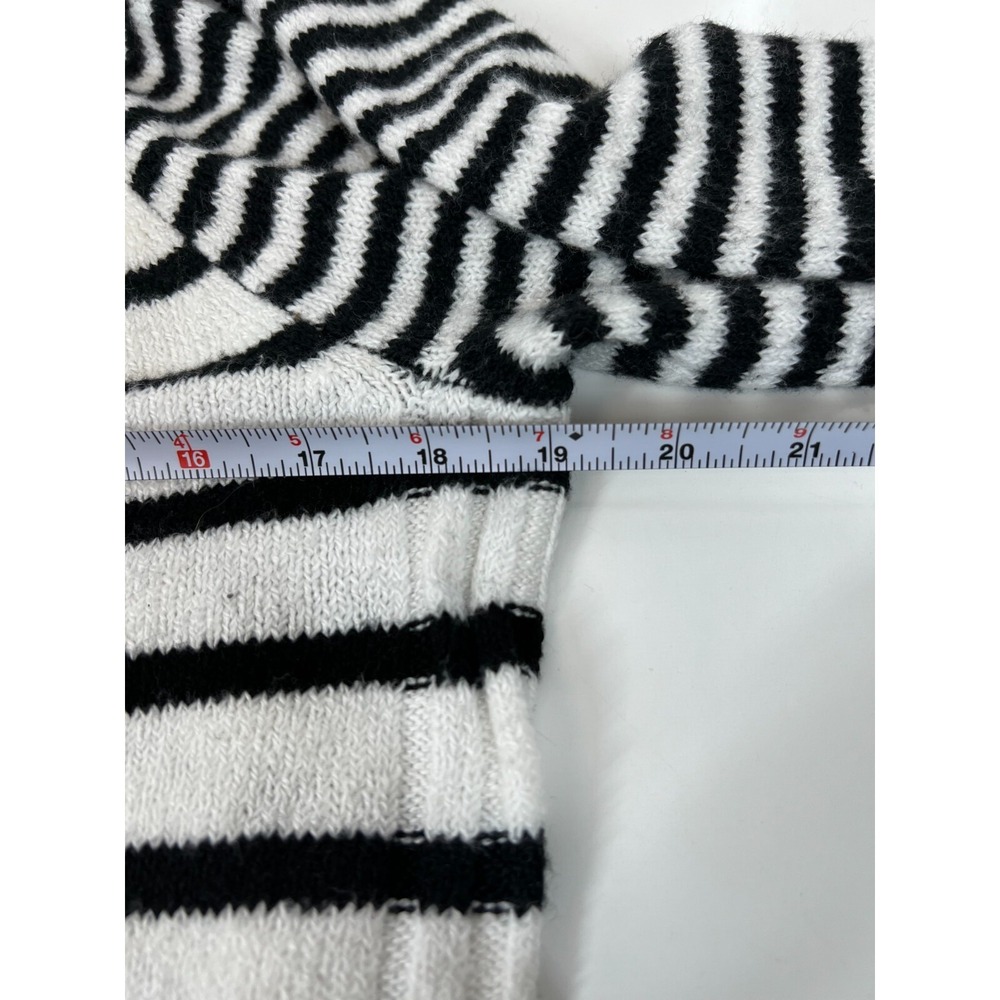 Vintage Time And Tru Black/White Long Sleeve Striped Sweater Womens SZ Medium - Picture 6 of 12